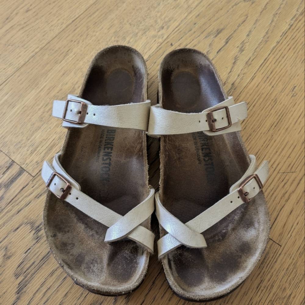 Birkenstock Mayari Sandals - size 9